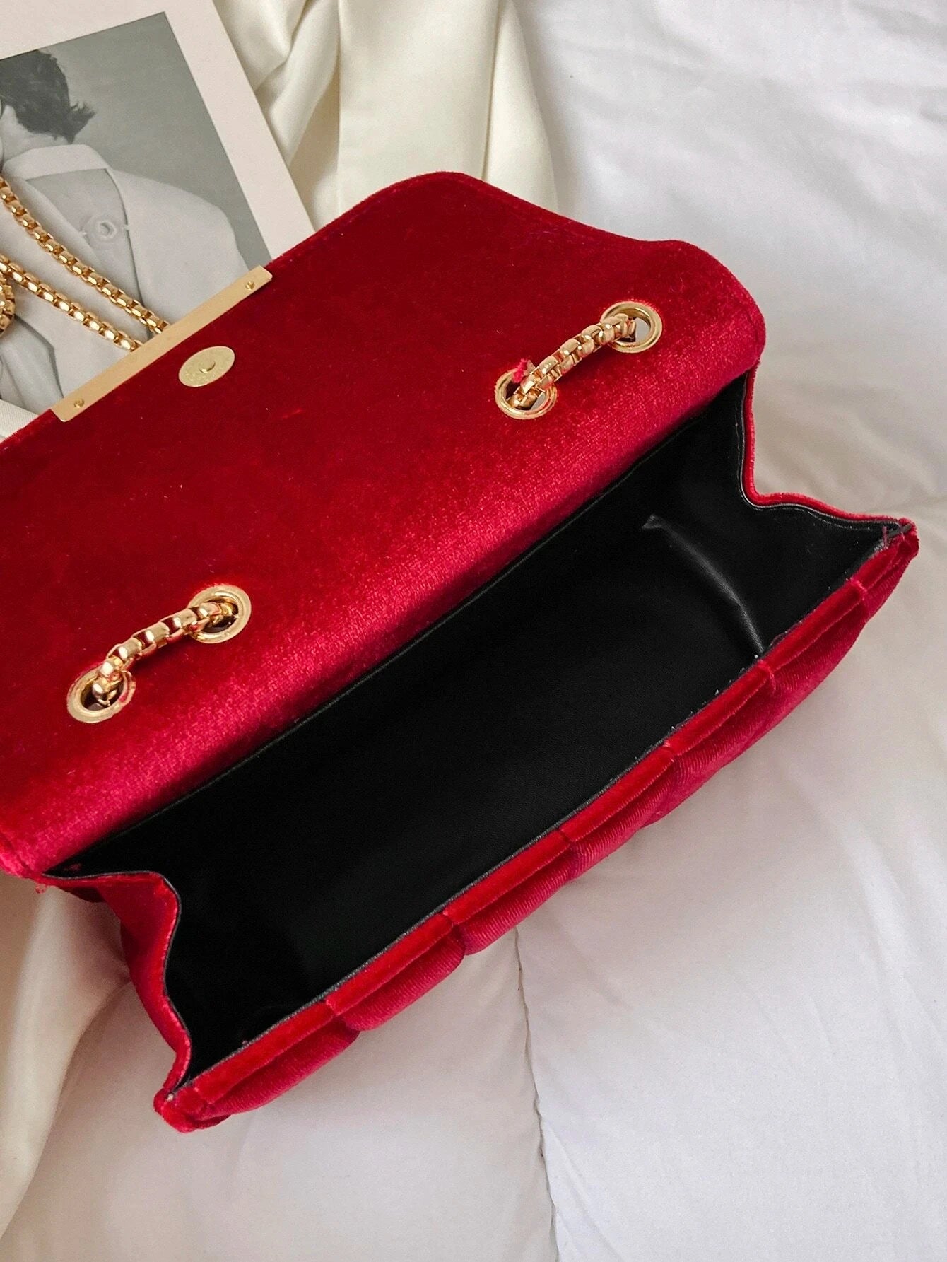 AIMÉEVOGUE FLAP CHAIN VELOR HANDBAG